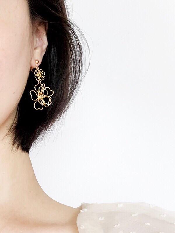 Camellia Earrings-ntbhshop
