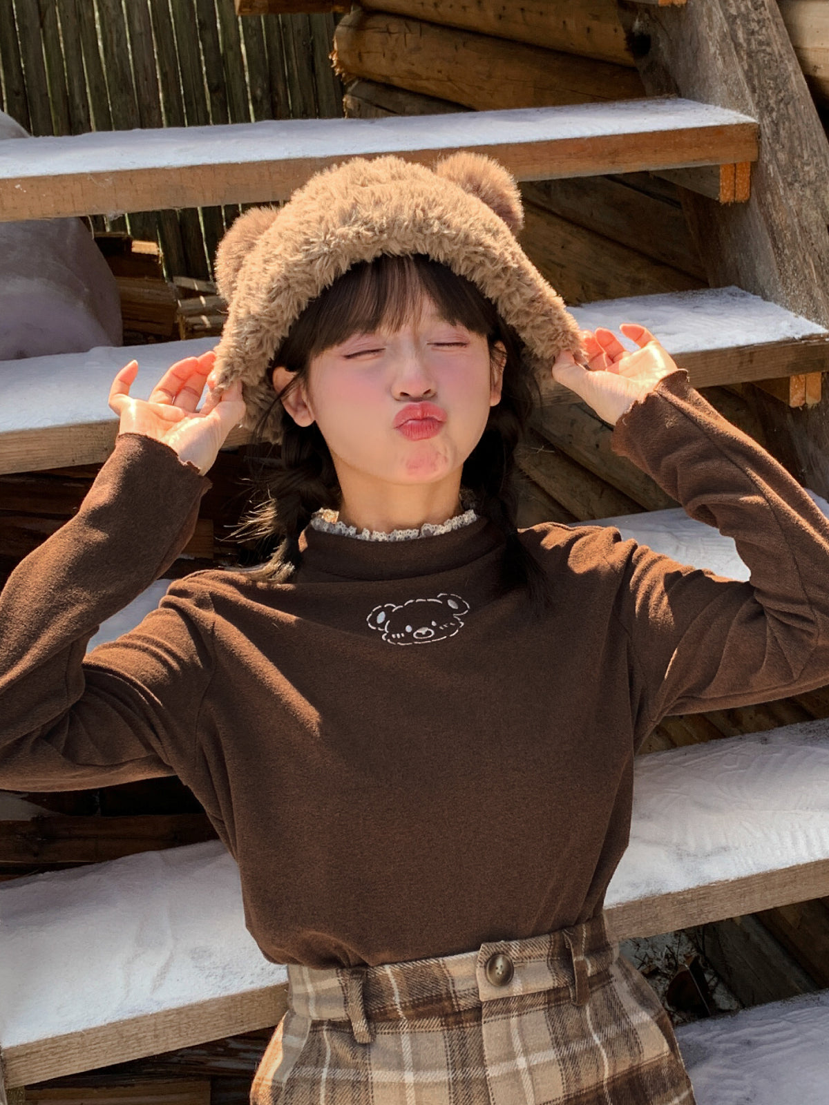 Brown Bear Cozy Base Turtleneck-ntbhshop