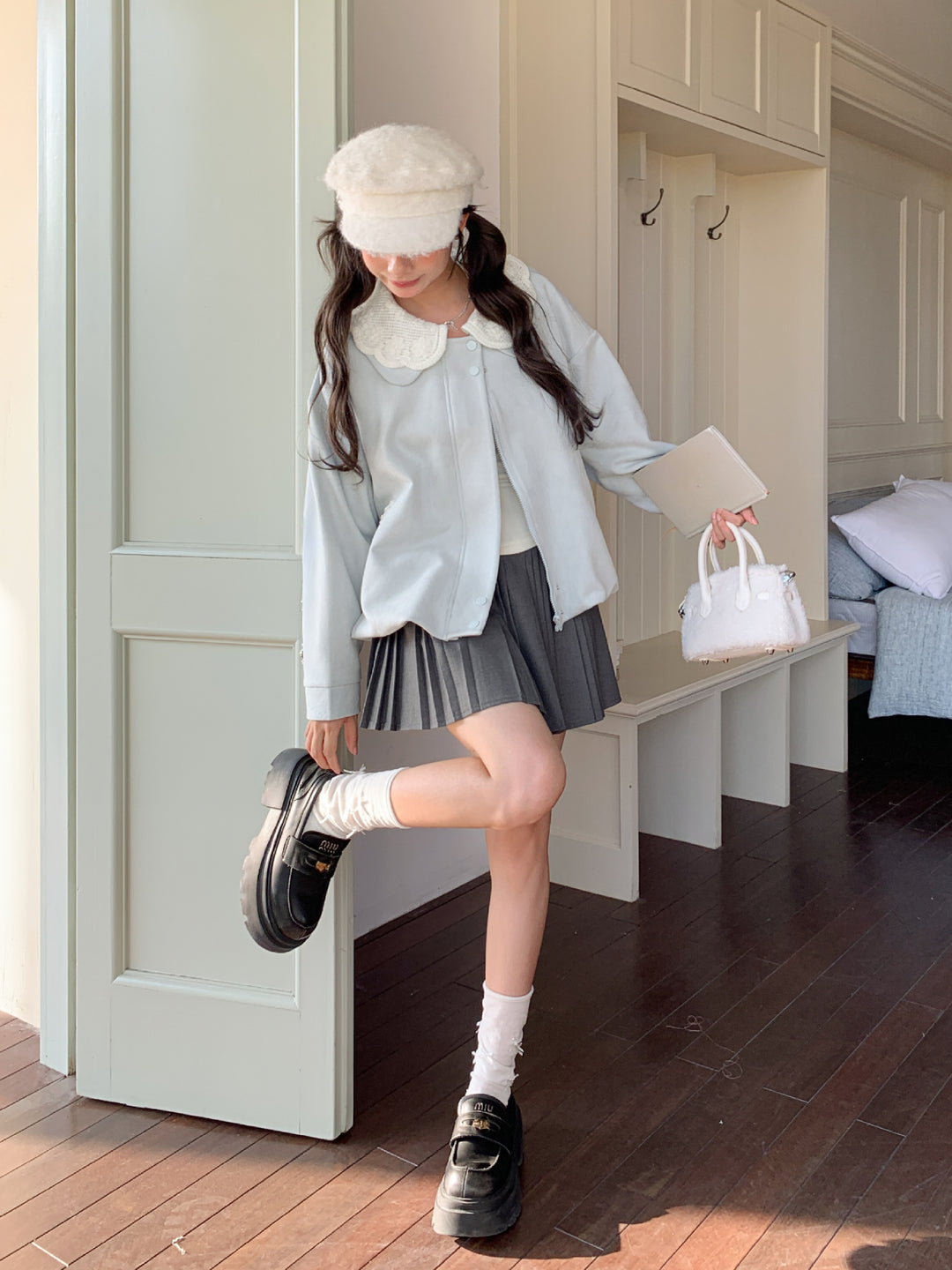 Powder Milk Lace Collar Jacket