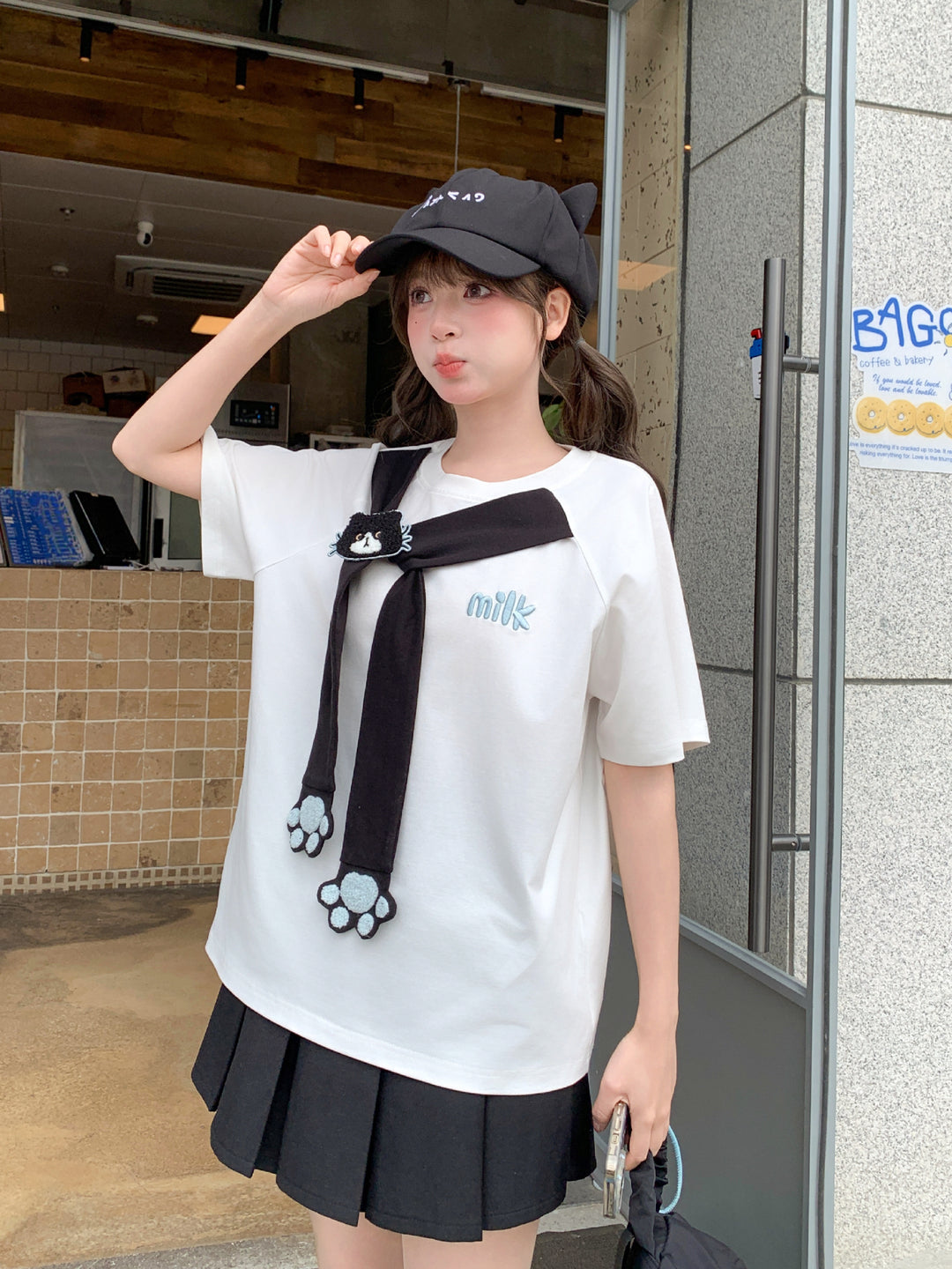 Milk Cat Paw Scarf Tee-Tops-ntbhshop