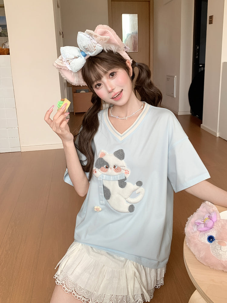 Kitty Cloud V-Neck Tee-Tops-ntbhshop