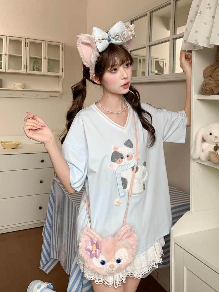 Kitty Cloud V-Neck Tee-Tops-ntbhshop