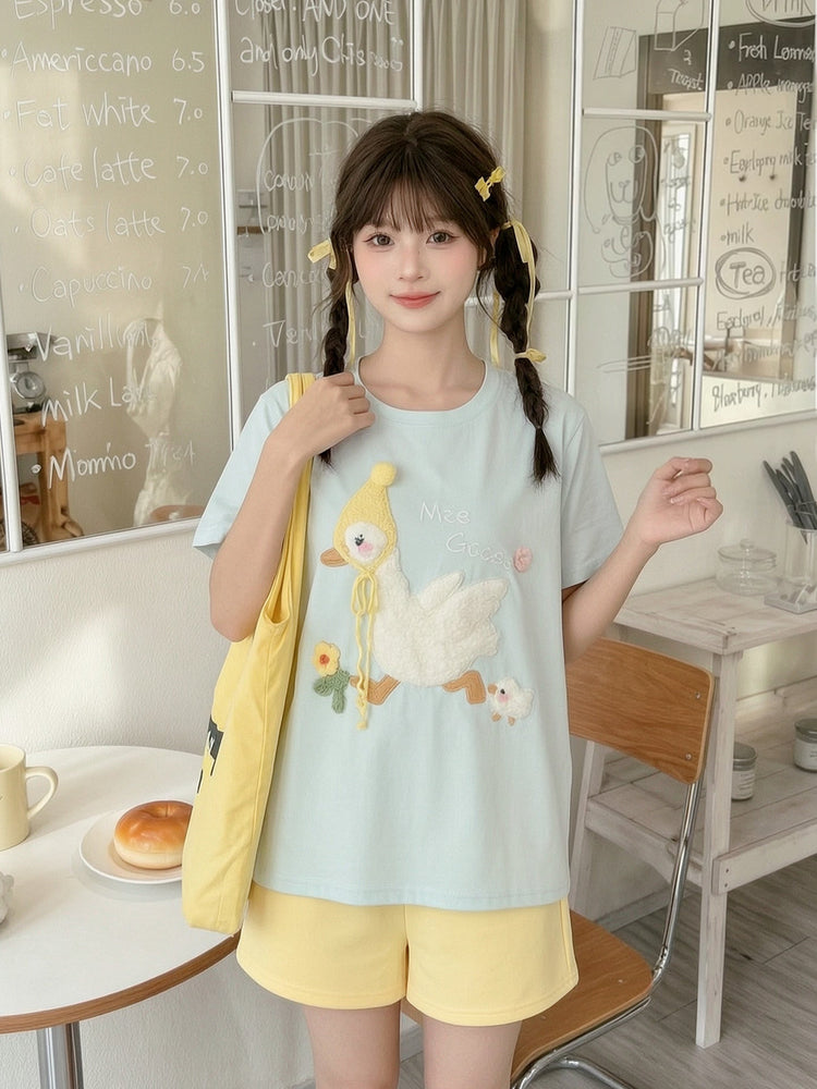 Mrs. Goose Parade Tee-Tops-ntbhshop