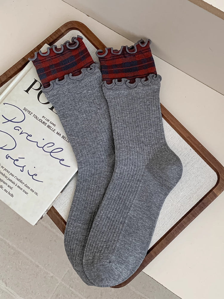 Curly Retro Plaid Crew Socks-ntbhshop