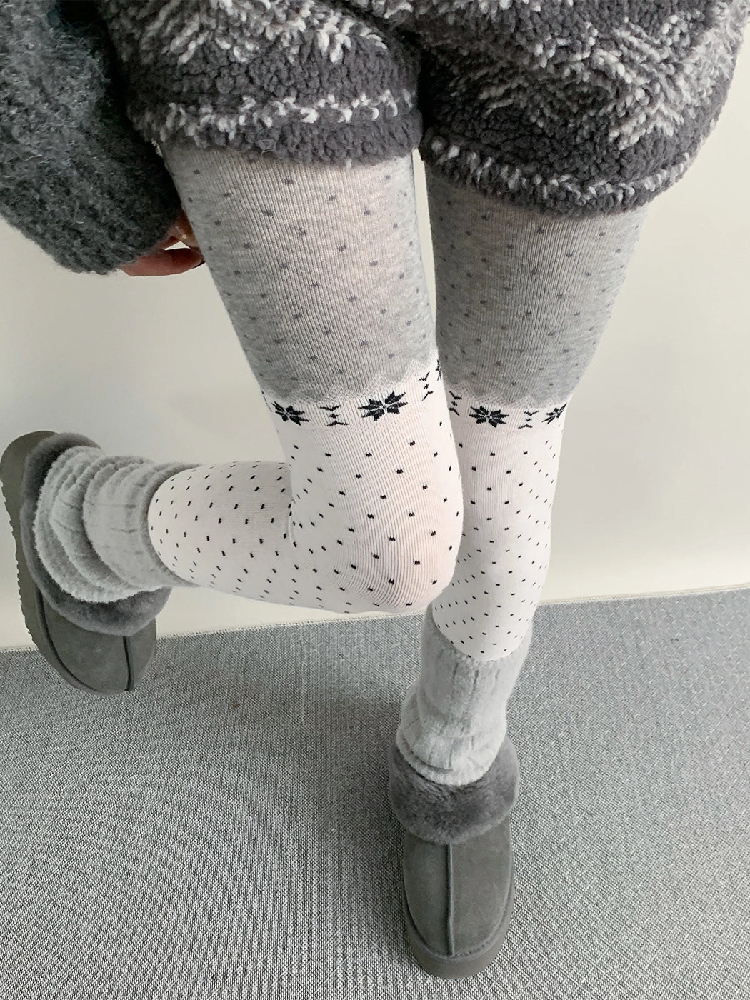 Frosty Dot Colorblock Knit Tights-ntbhshop
