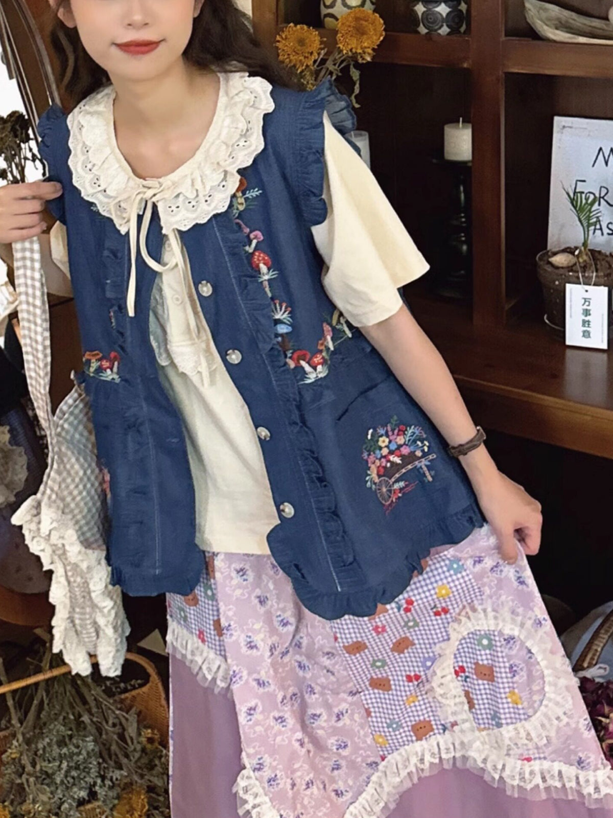 Mori Trail Embroidered Vest-Outerwear-ntbhshop