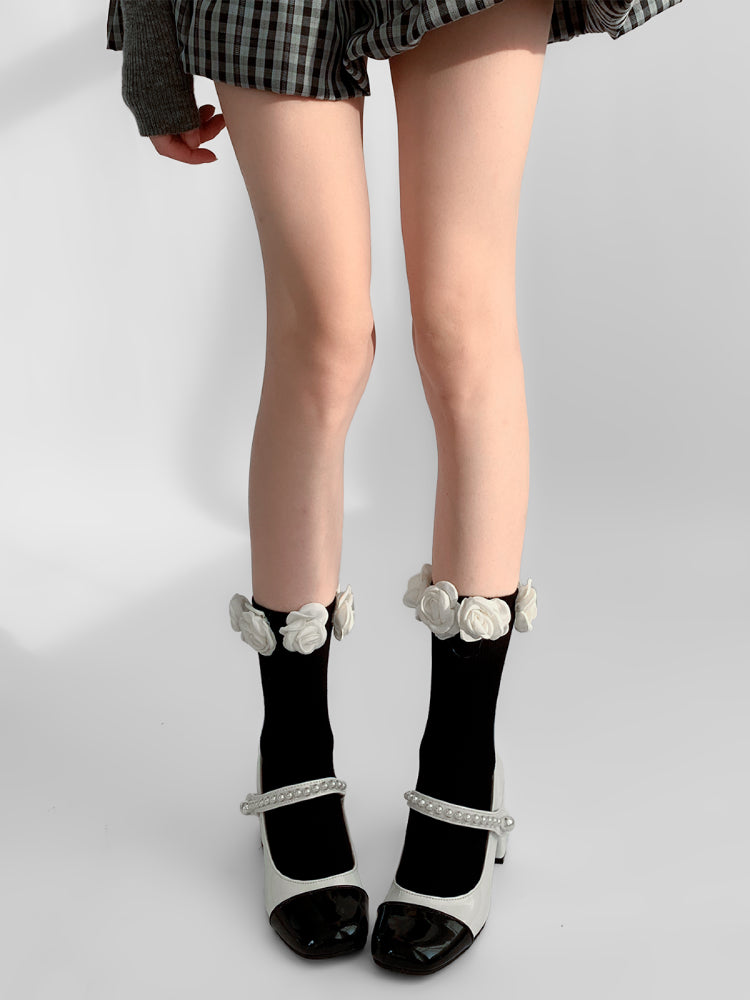 Camellia Bloom Doll Crew Socks-ntbhshop