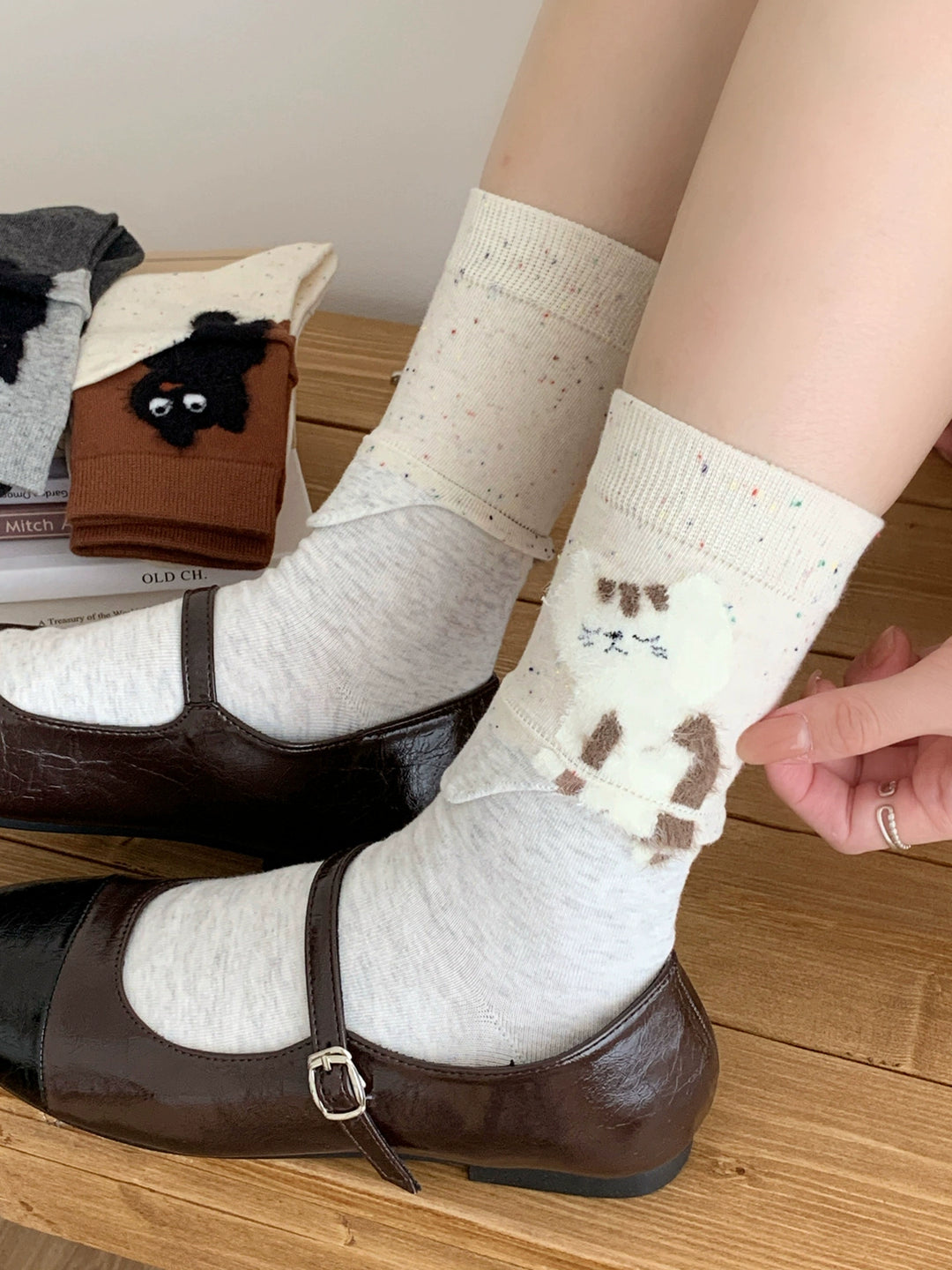 Fluffy Cat Mood Tube Socks-ntbhshop