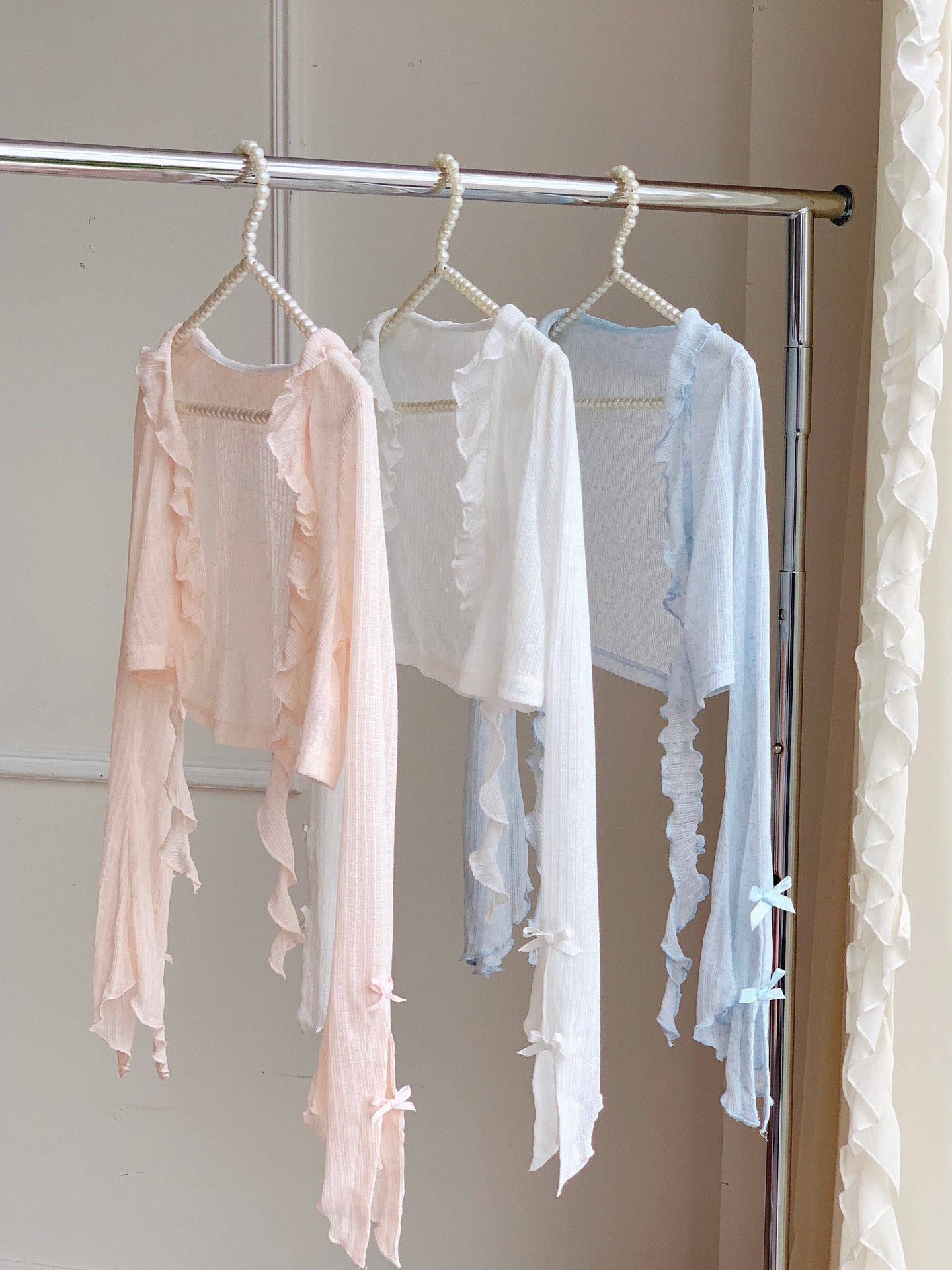 Cloud Kiss Crop Cardigans-Outerwear-ntbhshop