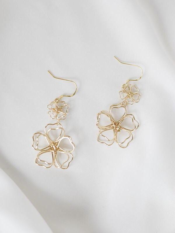 Camellia Earrings-ntbhshop
