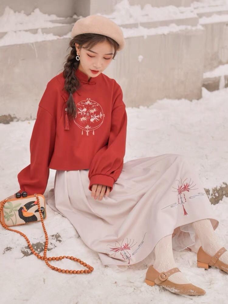 Manjusaka Crop Sweatshirt & Midi Skirt-ntbhshop